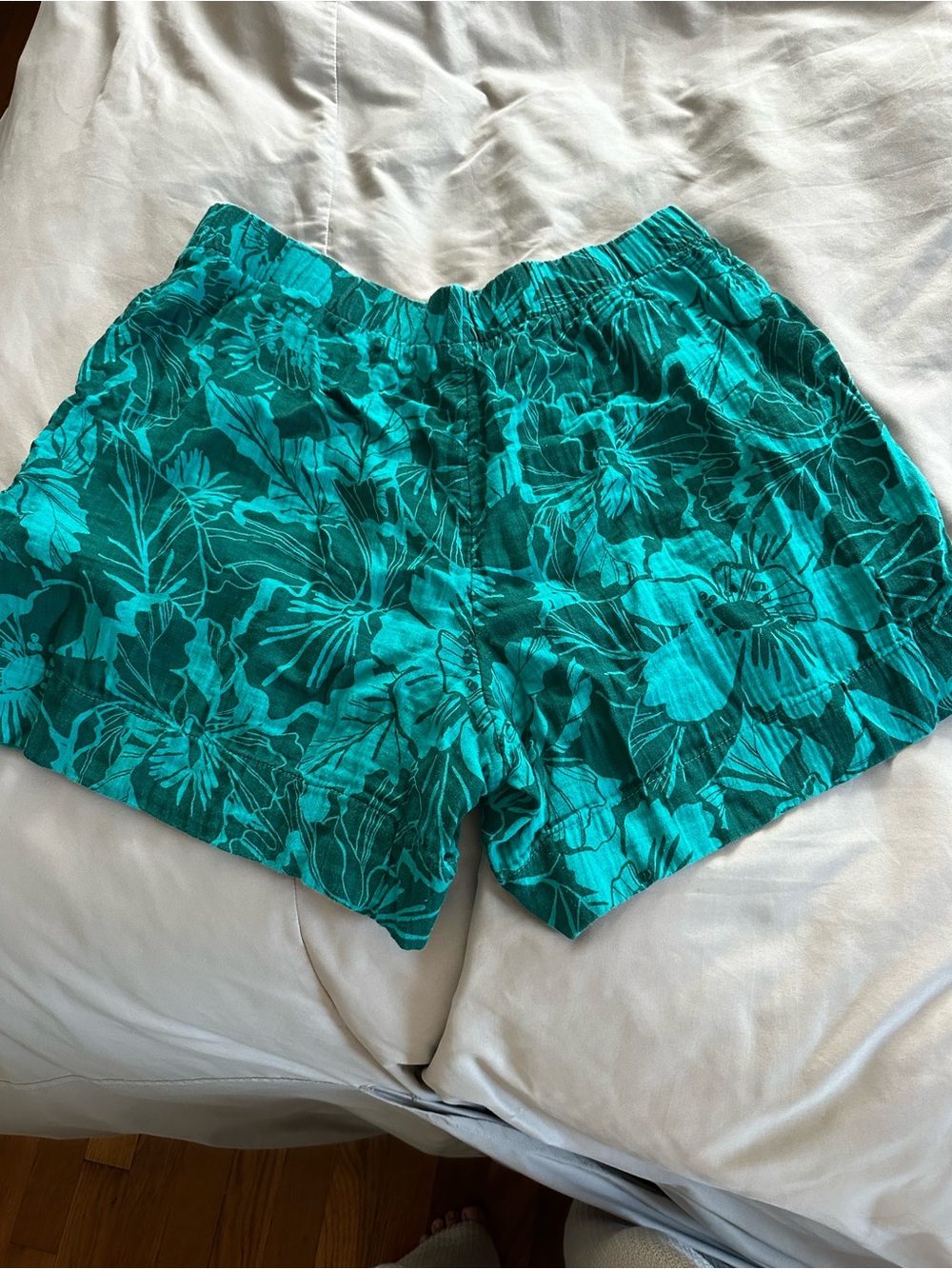 GAP Turquoise Floral Elastic-Waist Shorts Hawaiian